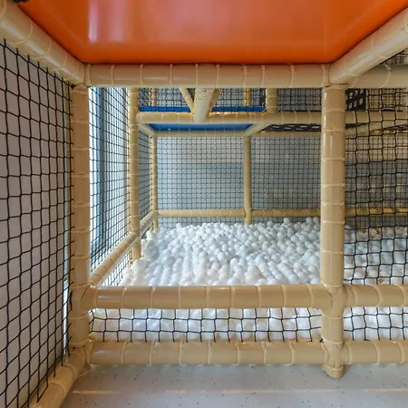 Dunes, Sun & Snow Dziwnow